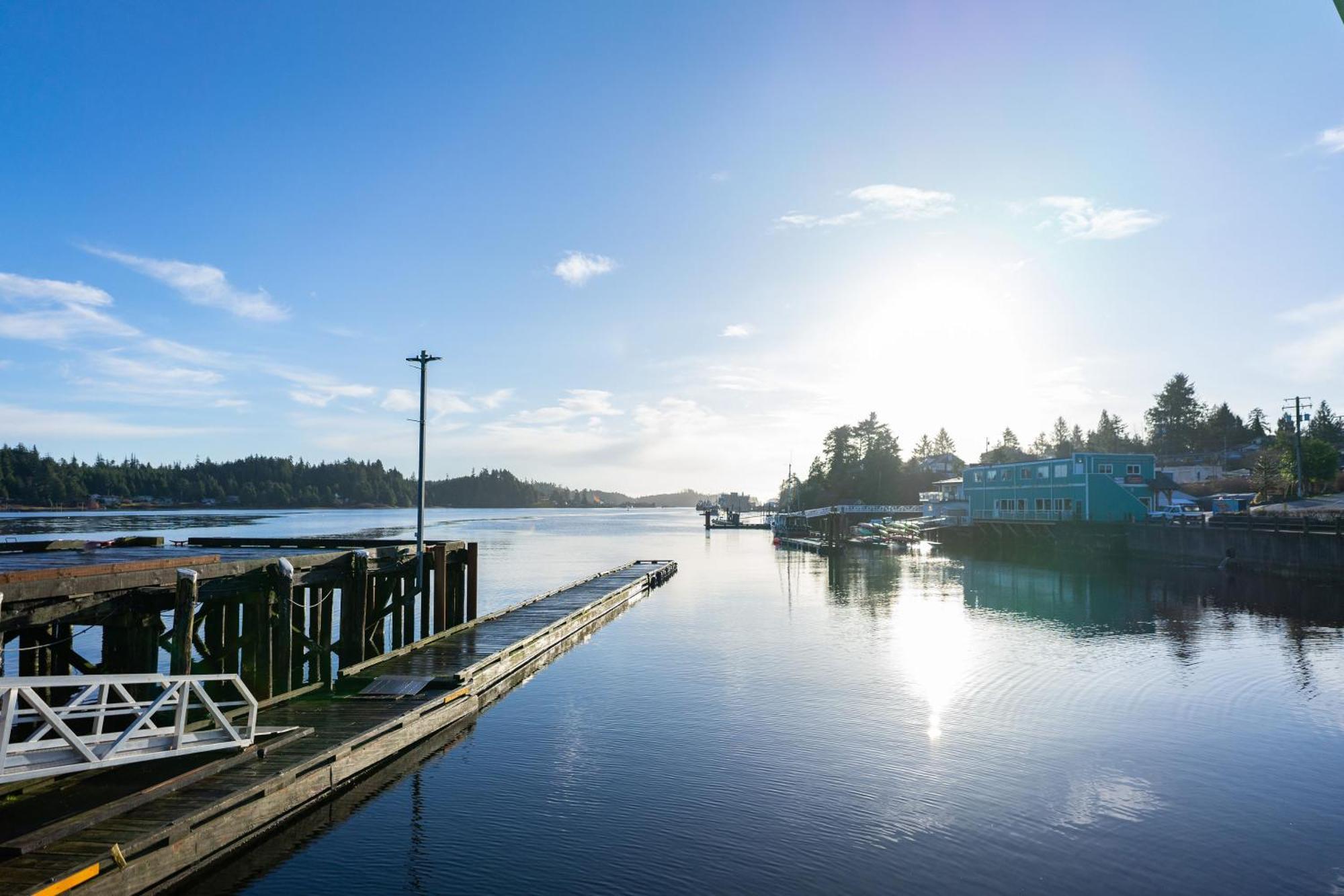 Waterfront Condo In Ucluelet Dış mekan fotoğraf